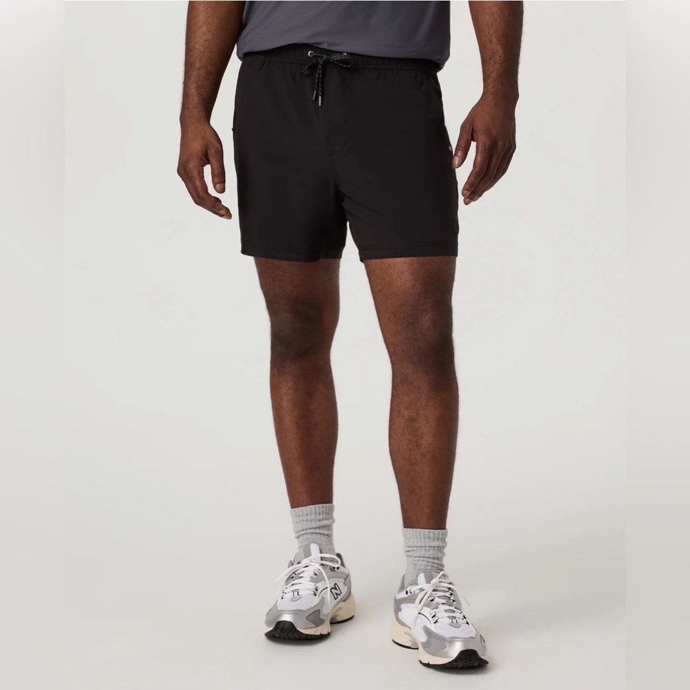 Vuori Men’s “Kore” Short 5” Inseam Unlined (L) *TONAL* *SOLD OUT AT VUORI*